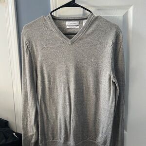 Calvin Klein Men's Light Gray V-Neck Sweater